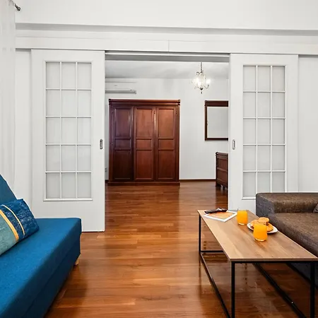 Appartement Stepup Apartment, Center Bucharest, Magheru Blvd View, Elegant Bucarest