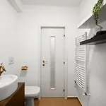 Stepup Apartment, Center Bucharest, Magheru Blvd View, Elegant