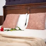 Stepup Apartment, Center Bucharest, Magheru Blvd View, Elegant Apartmán